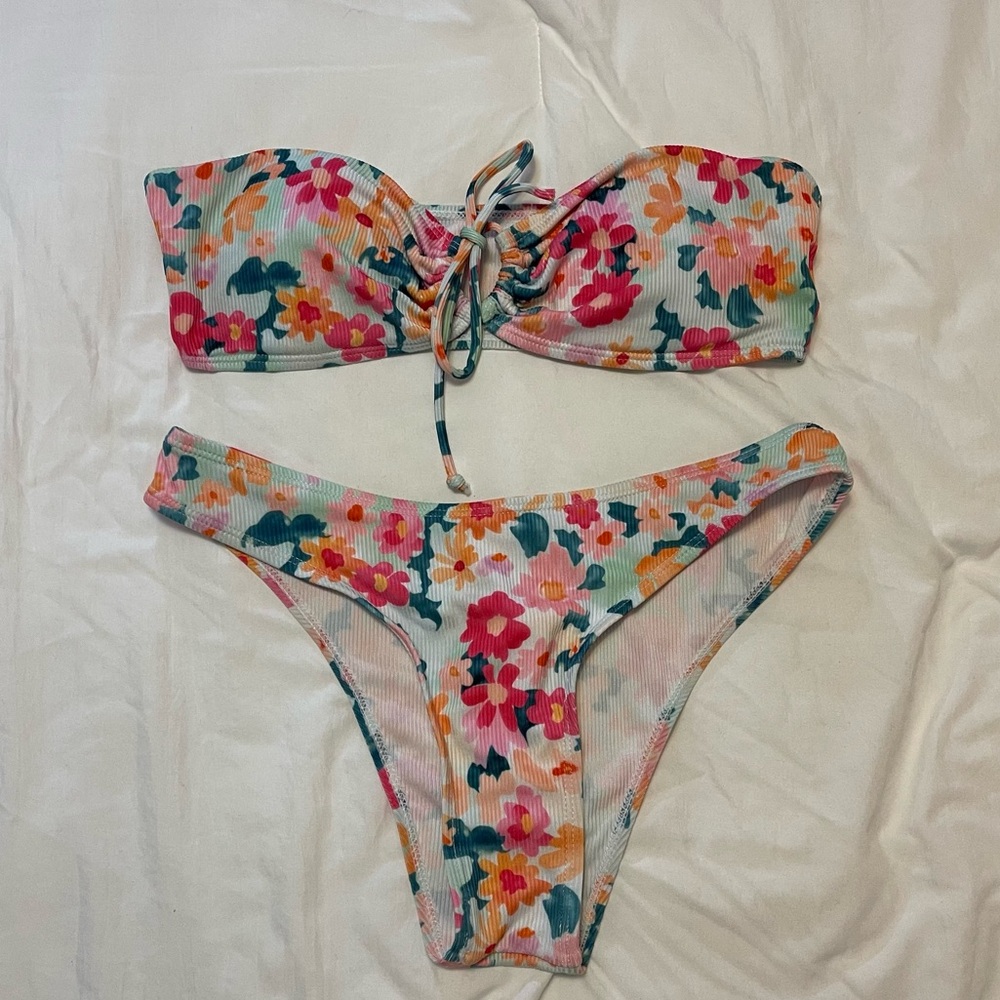 Floral bikini set